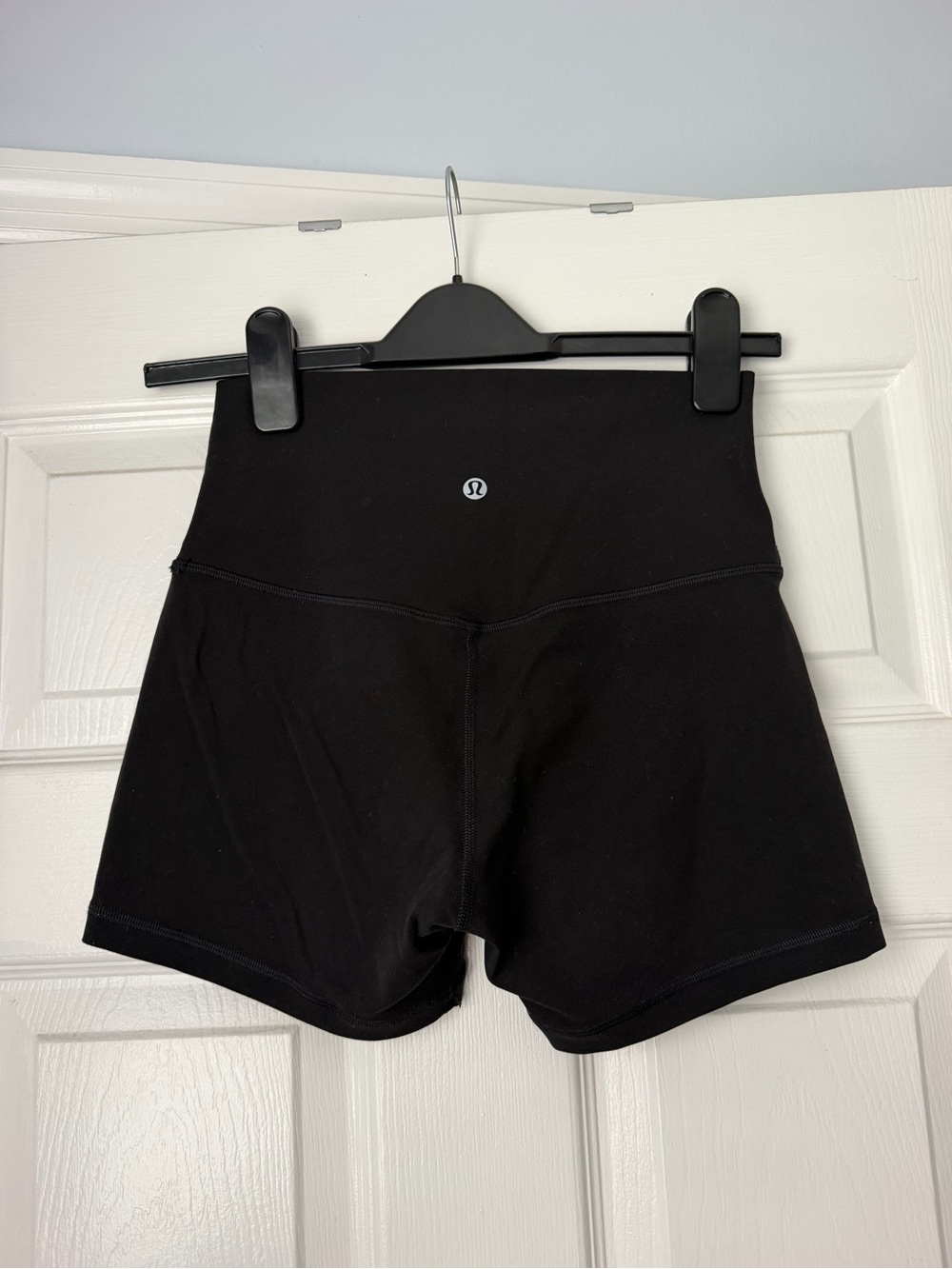 Lululemon High-Rise Black Women’s Athletic Biker Shorts 6”
